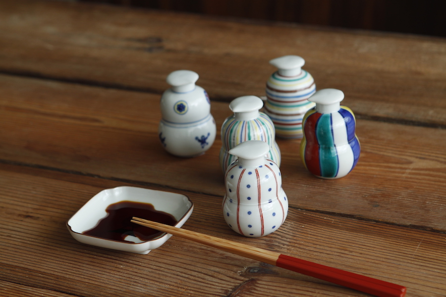 Kutani Seal 九谷燒 百年窯場 現代趣味的九谷彩繪 小器通信