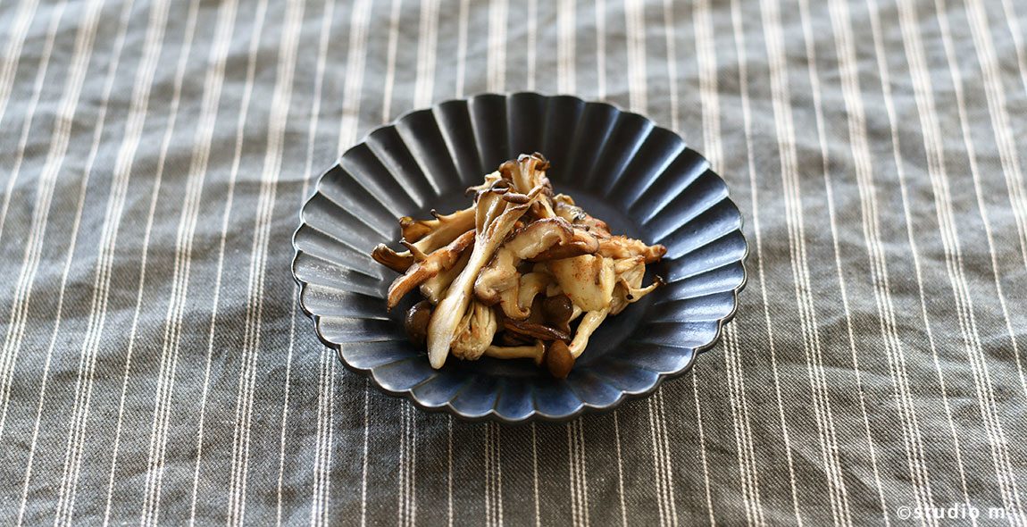 【STUDIO M’料理教室】9分鐘上菜：麻油拌炒鮮三菇
